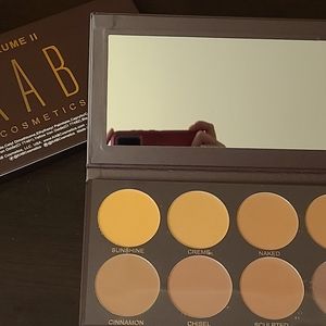 KAB Cosmetics Pro Contour Palette:  Vol. #2